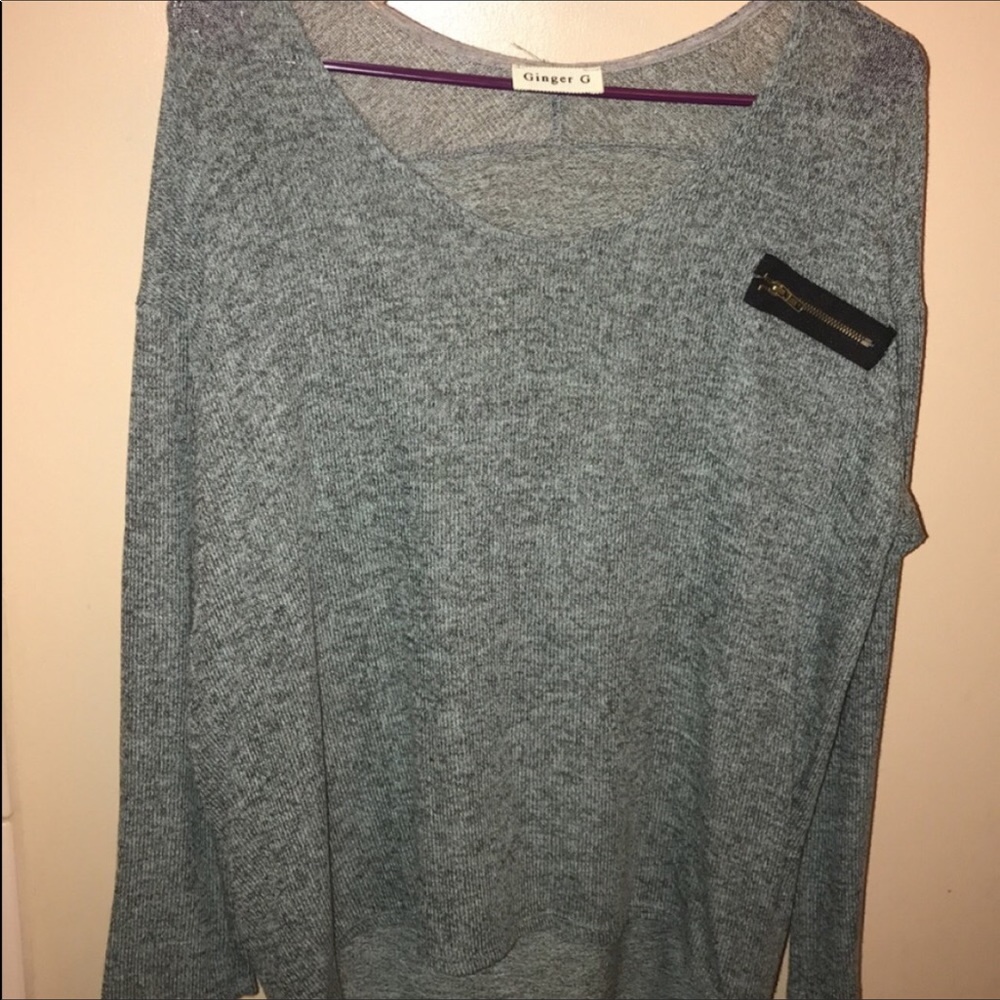 Lightweight L Scoop Neck Zipper Pocket Sweater